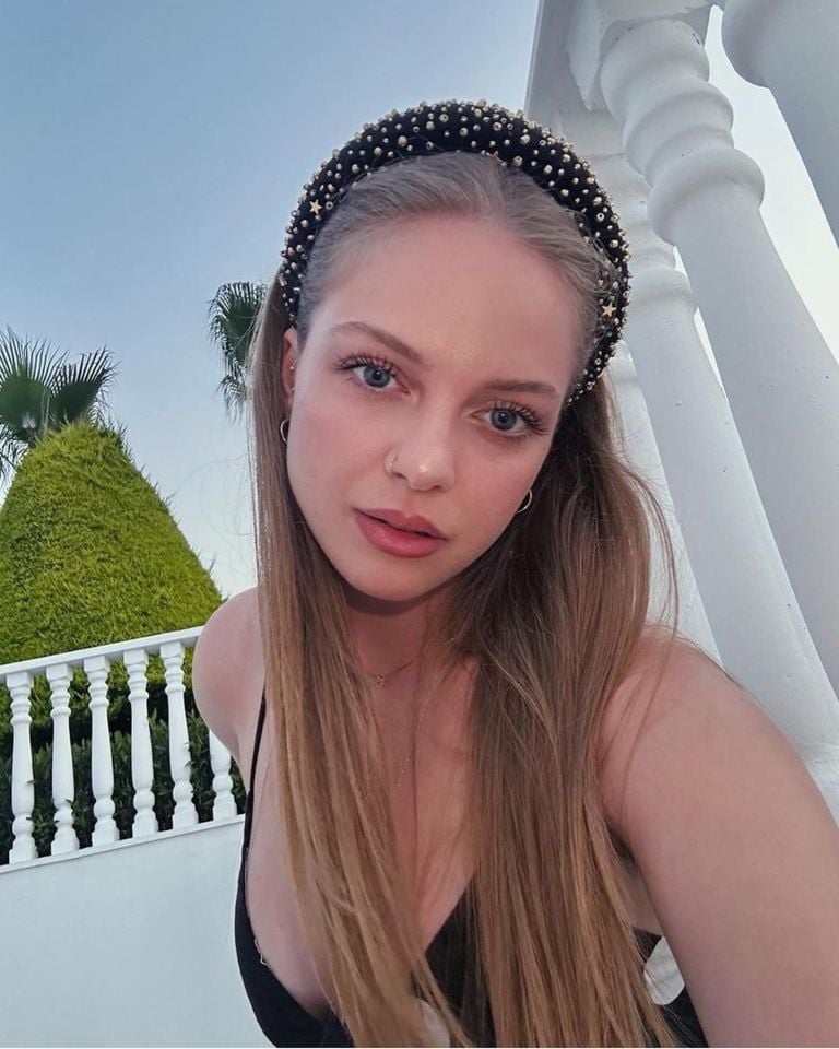 Crown with Silk Velvet Earrings