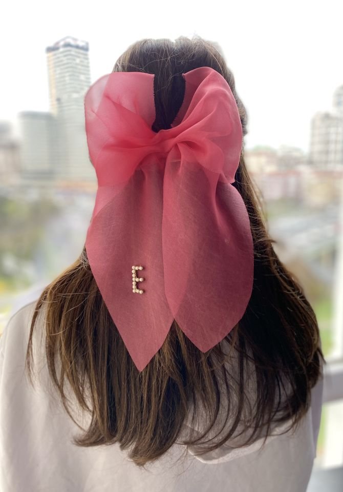 İpek Organze Monogramlı Fiyonk