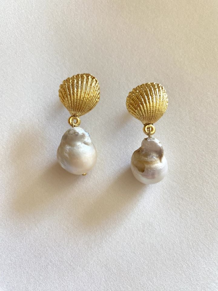 Shelly Pearl Earring